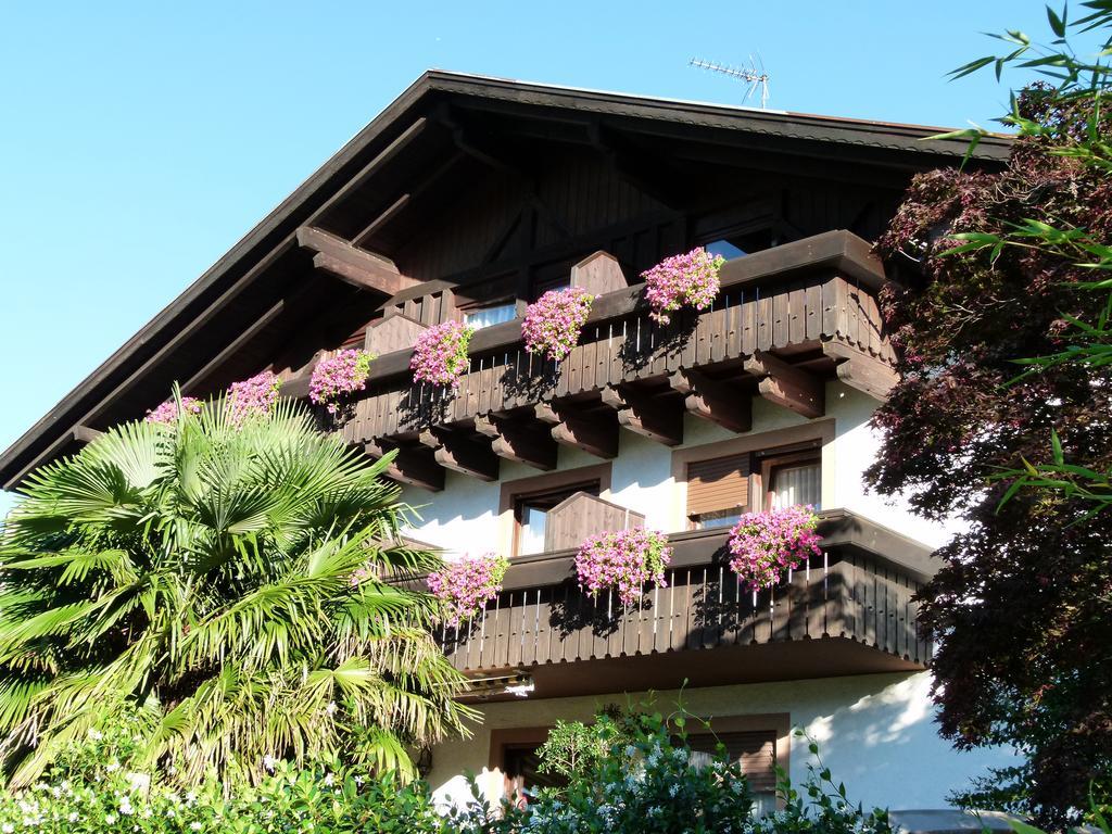 Pension Hauenstein Algund Buitenkant foto